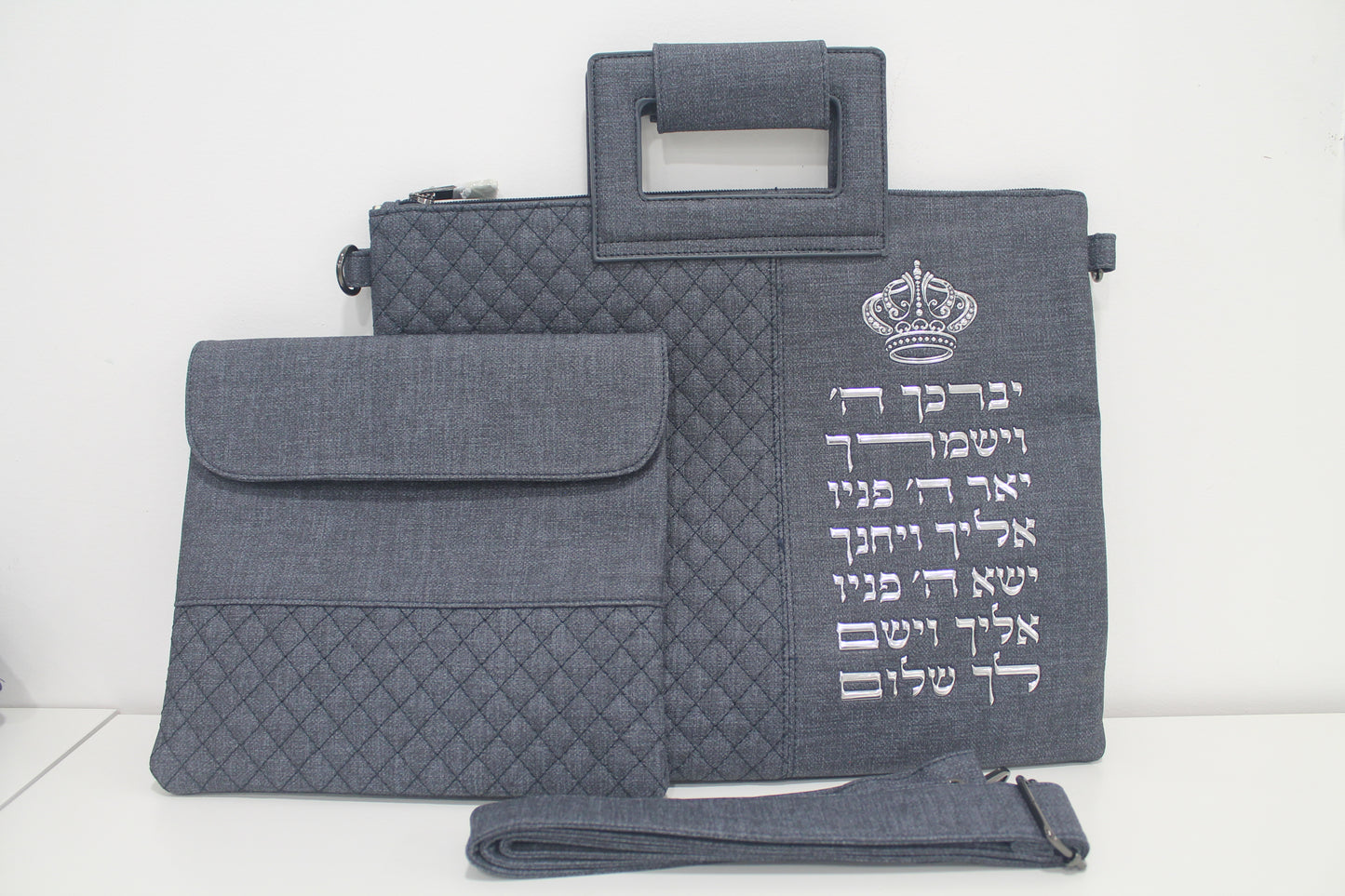 כיסוי טלית ותפילין דגם ג׳ינס עם ידית ורצועת נשיאה