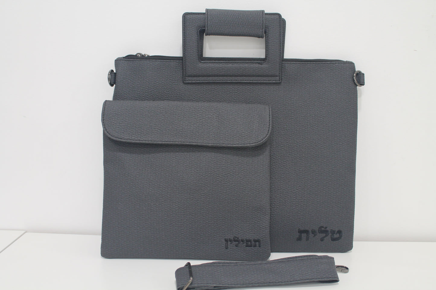 כיוסי טלית ותפילין עם ידית ורצועת נשיאה