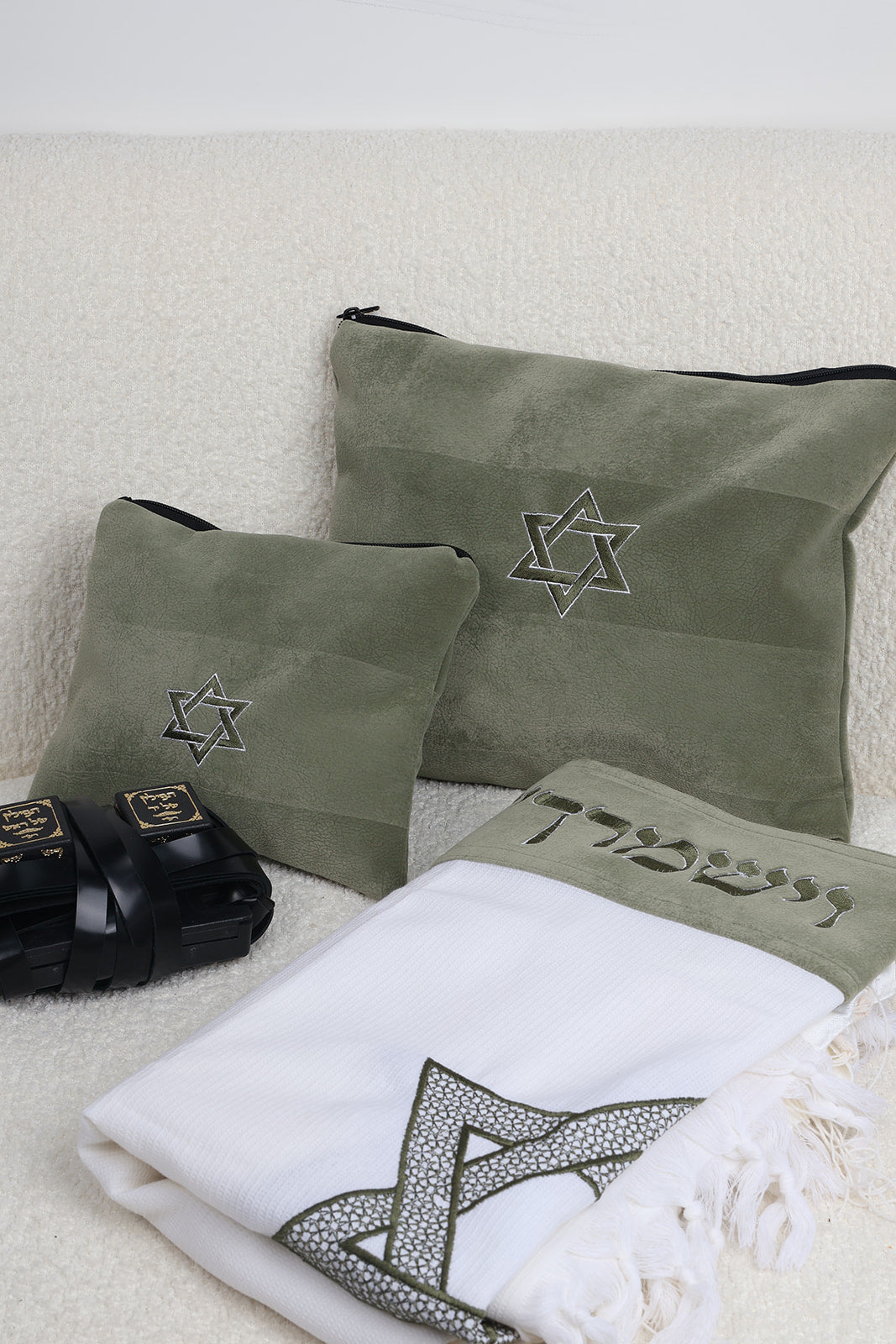 כיסוי טלית ותיפלין