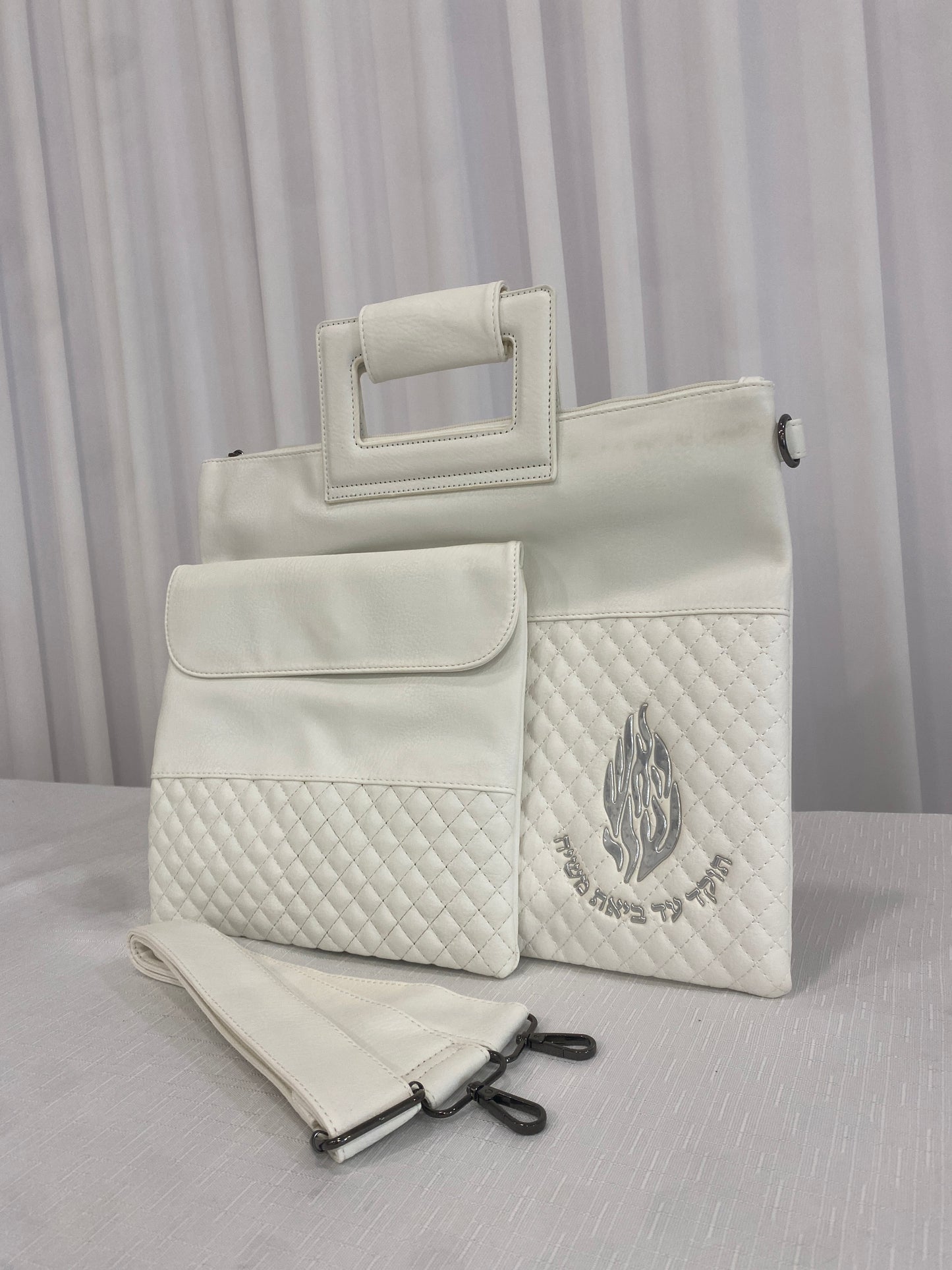 סט כיסוי טלית ותפילין עם רצועה וידית לבן האש שלי כסוף