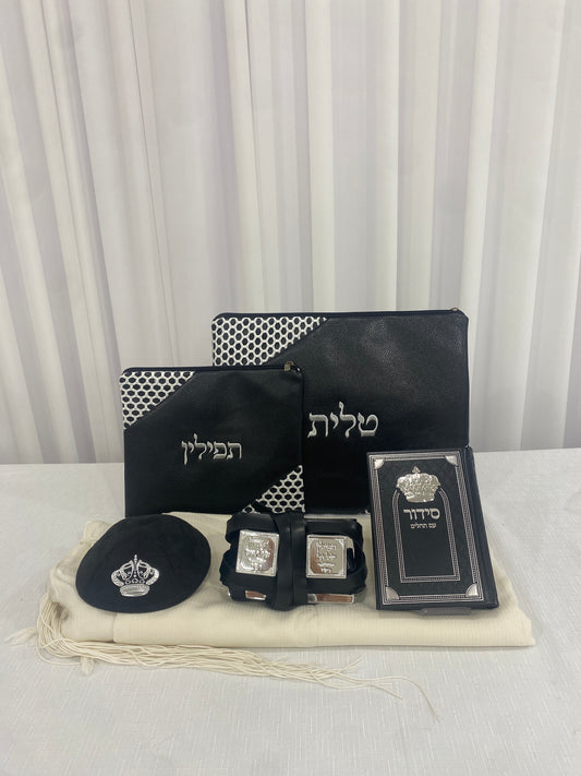 סט חתנים תפילין טלית כיסויים לטלית ותפילין סידור וכיפה