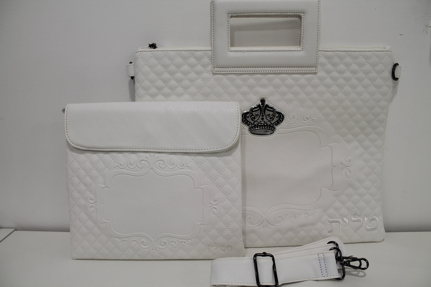 כיסוי טלית ותפילין דגם עם ידית ורצועת נשיאה דגם כתר