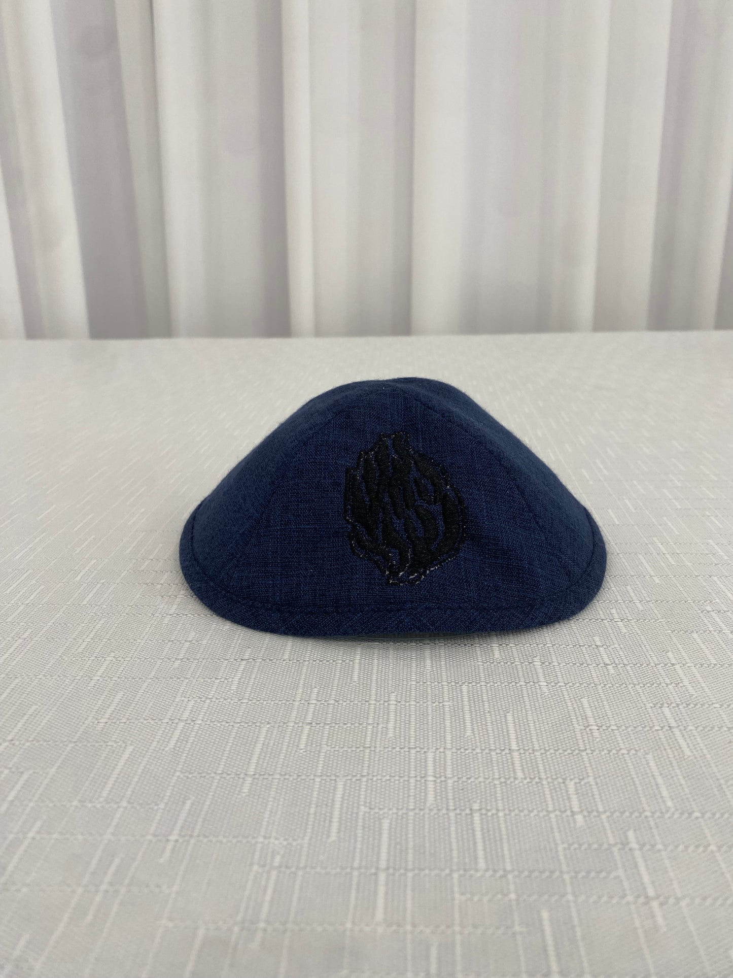 כיפה כחולה האש שלי שחור